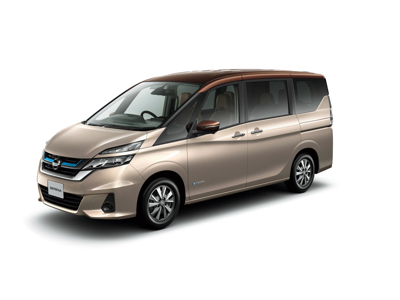 Чехлы на nissan serena